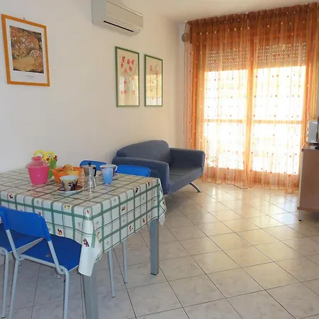 Flat Close To The Sea 公寓 比比翁